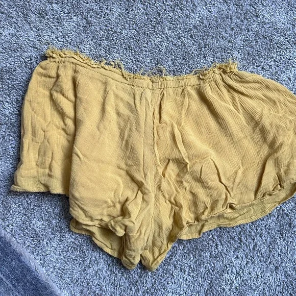 Sage the Label Yellow embroidery Shorts - Picture 4 of 4